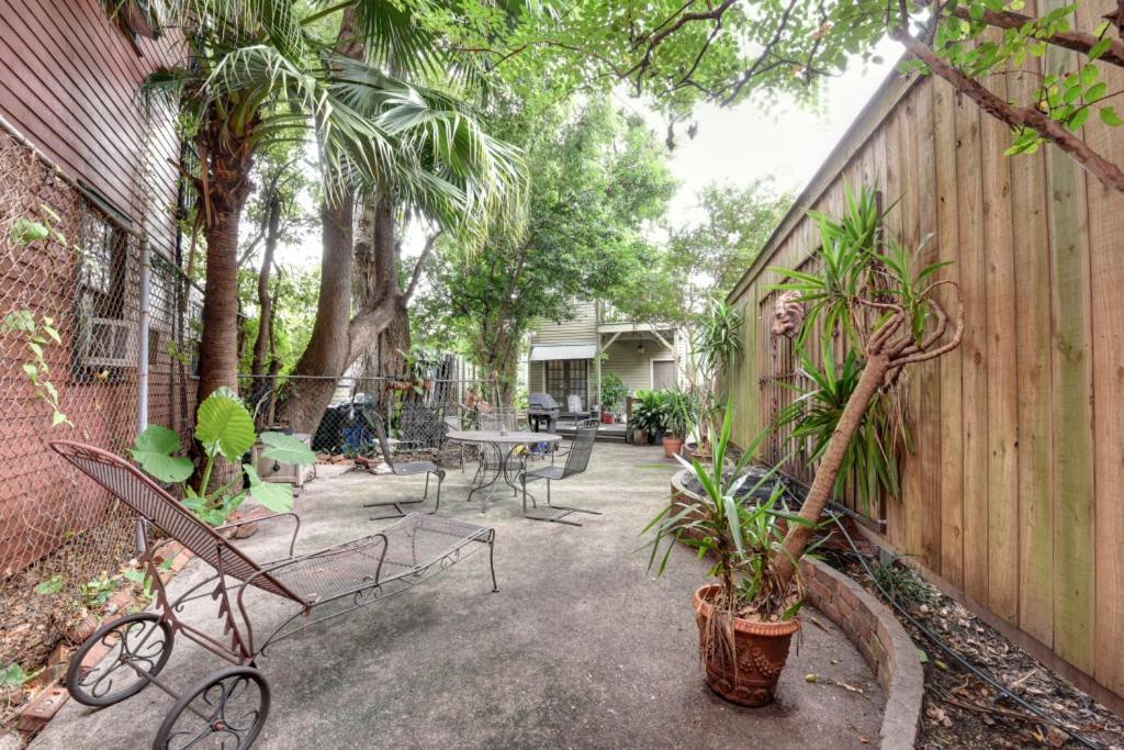 Step Into The French Quarter Apartment Ню Орлиънс Екстериор снимка